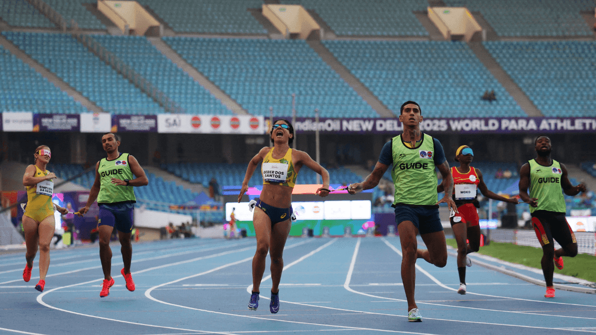 Jerusa Geber é ouro nos 200m T11 do Mundial de atletismo paralímpico