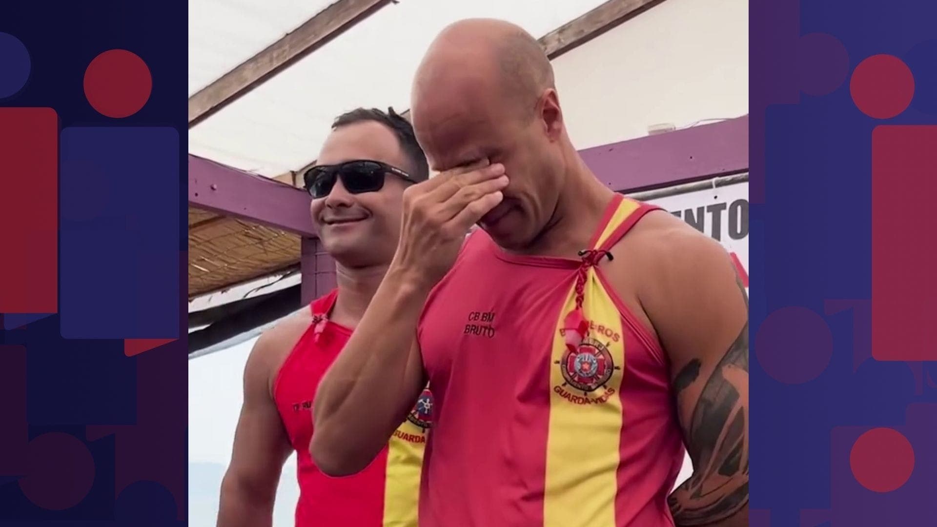 Os dois bombeiros foram reconhecidos por bravura após o salvamento
