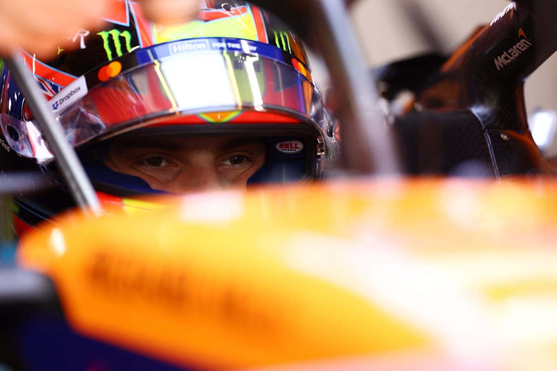 Oscar Piastri terminou em quarto em Singapura, logo atrás de Lando Norris