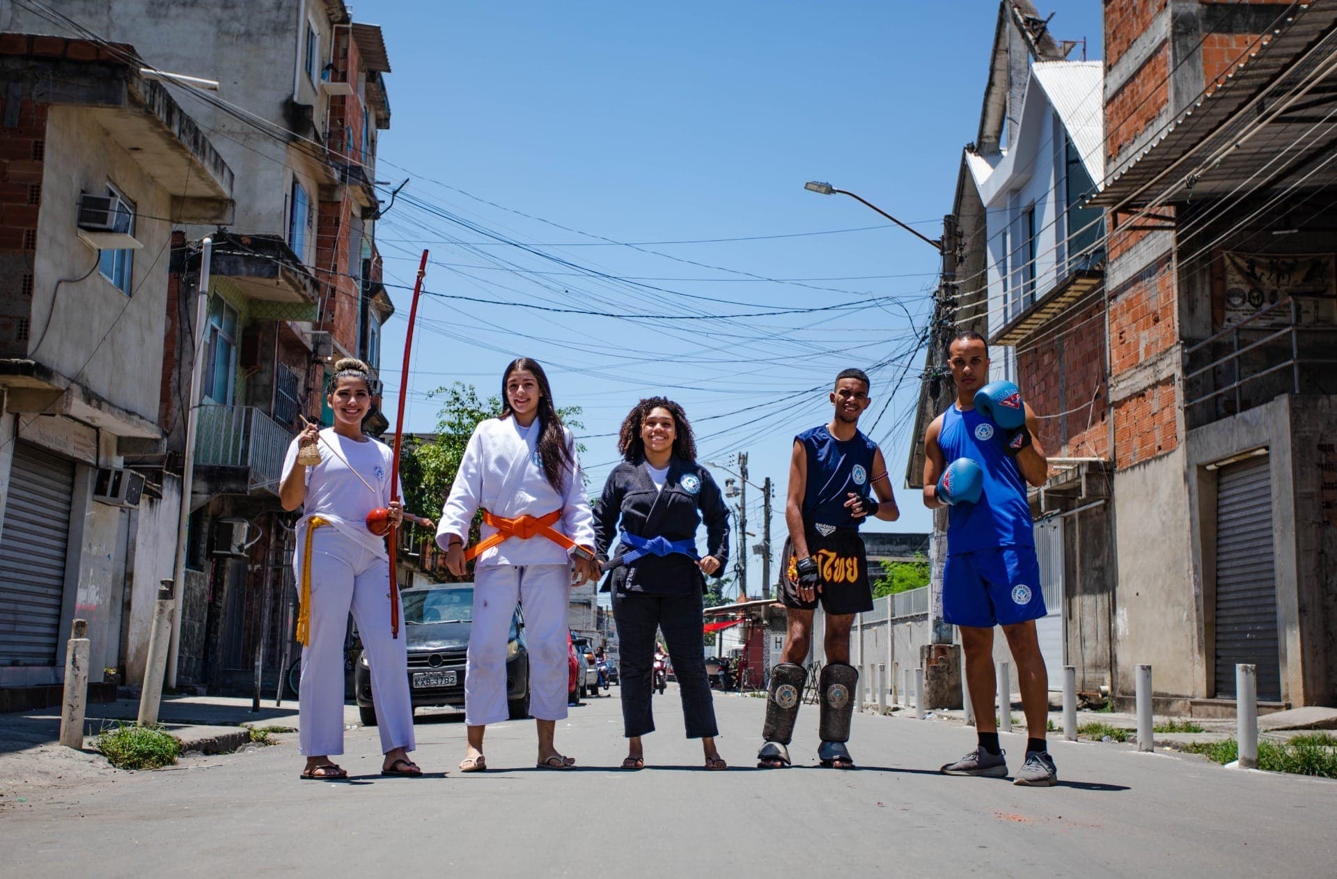 A largada acontece às 8h, em frente à academia do projeto social (Rua Teixeira Ribeiro, 900)
