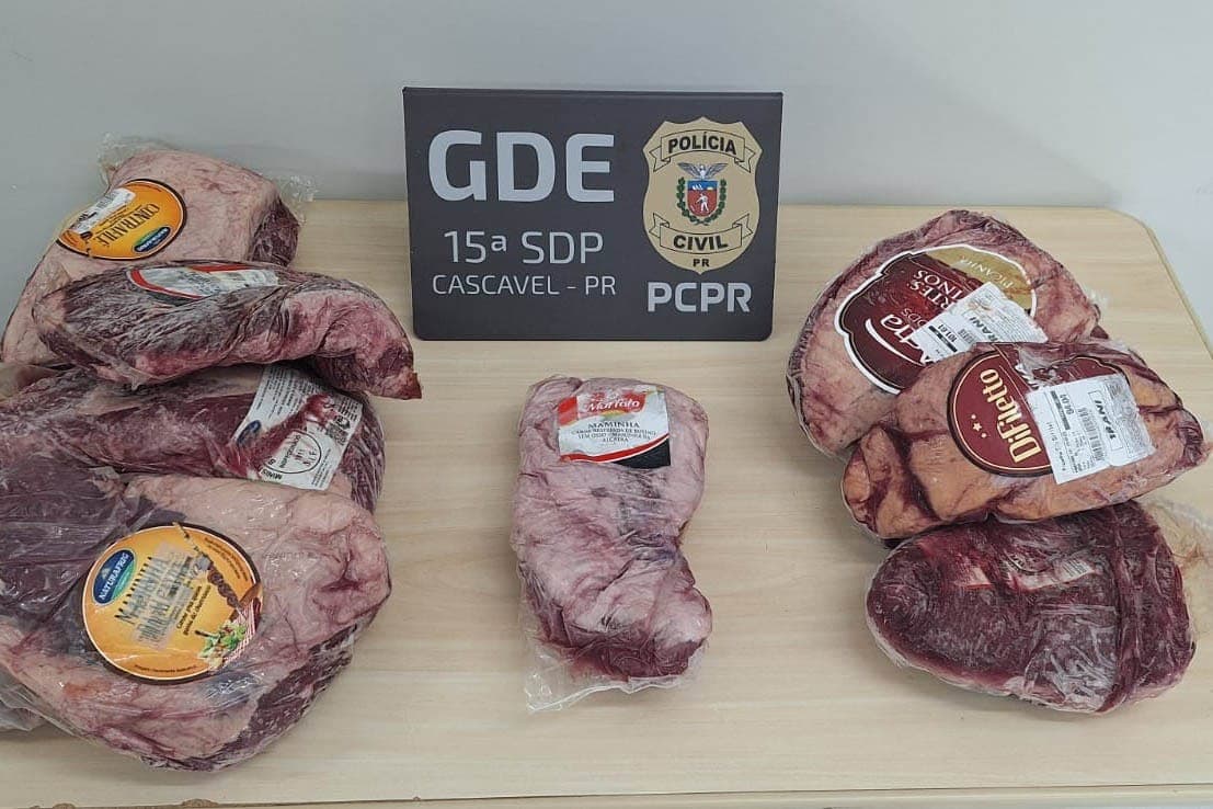 Sete pessoas foram presas em Cascavel por furto de carnes nobres como picanha e maminha maturada. Parte dos produtos foi recuperada pela Polícia Civil.