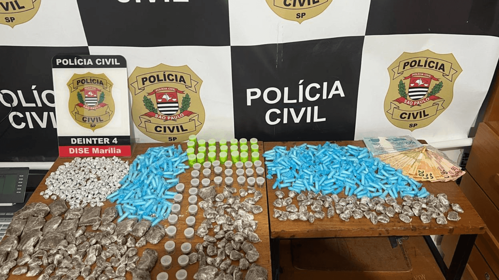O homem estava com maconha, cocaína, crack e haxixe