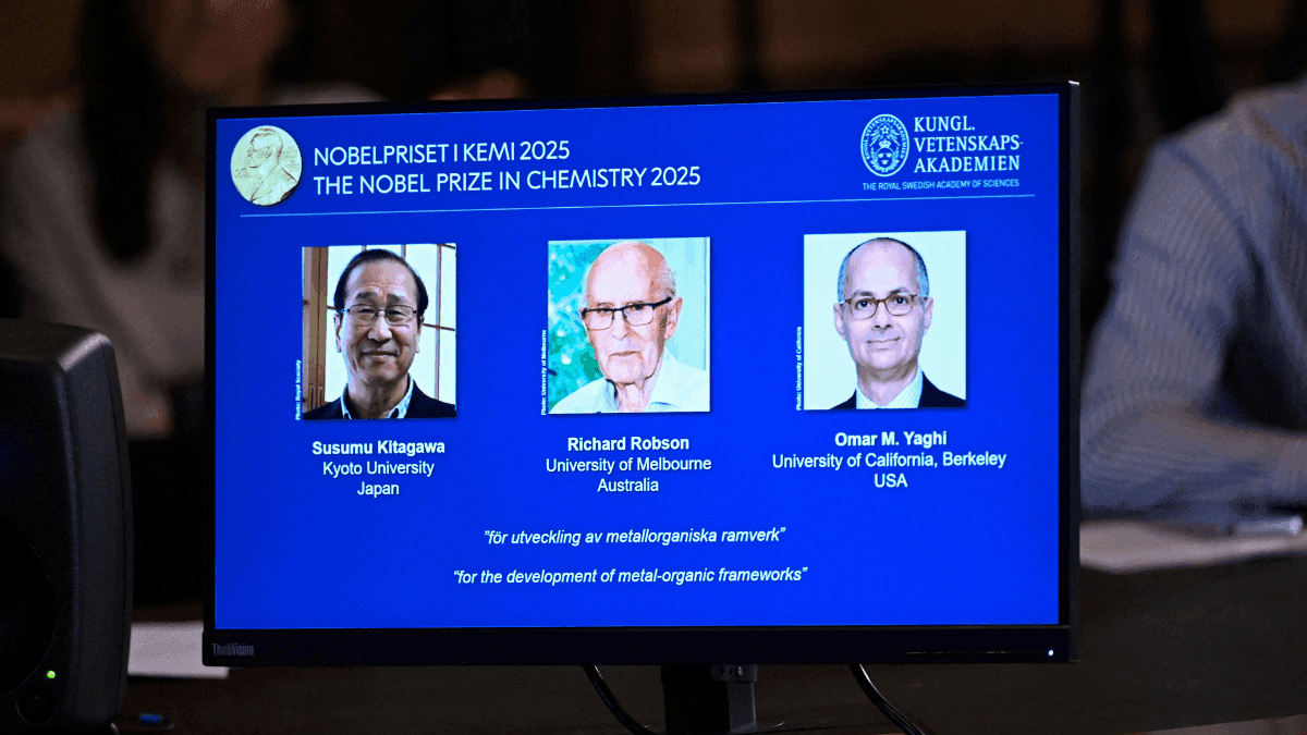 Susumu Kitagawa, Richard Robson e Omar M. Yaghi foram os laureados do Nobel de Química