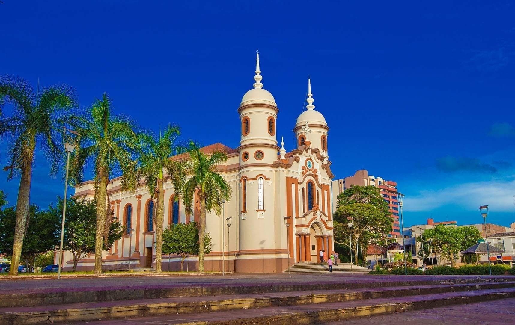 Arapongas é finalista do Prêmio Band Cidades Excelentes 2025