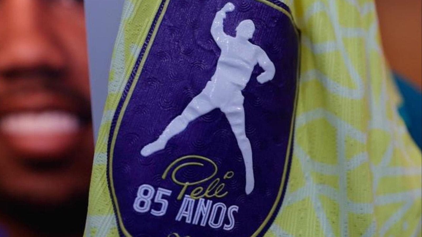 Patch especial de Pelé na camisa da Seleção