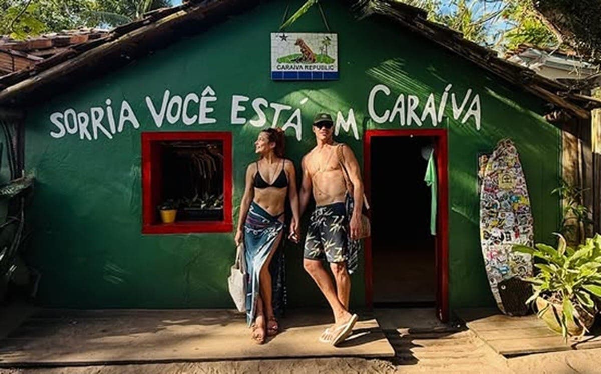José Loreto e Nanda Marques em viagem