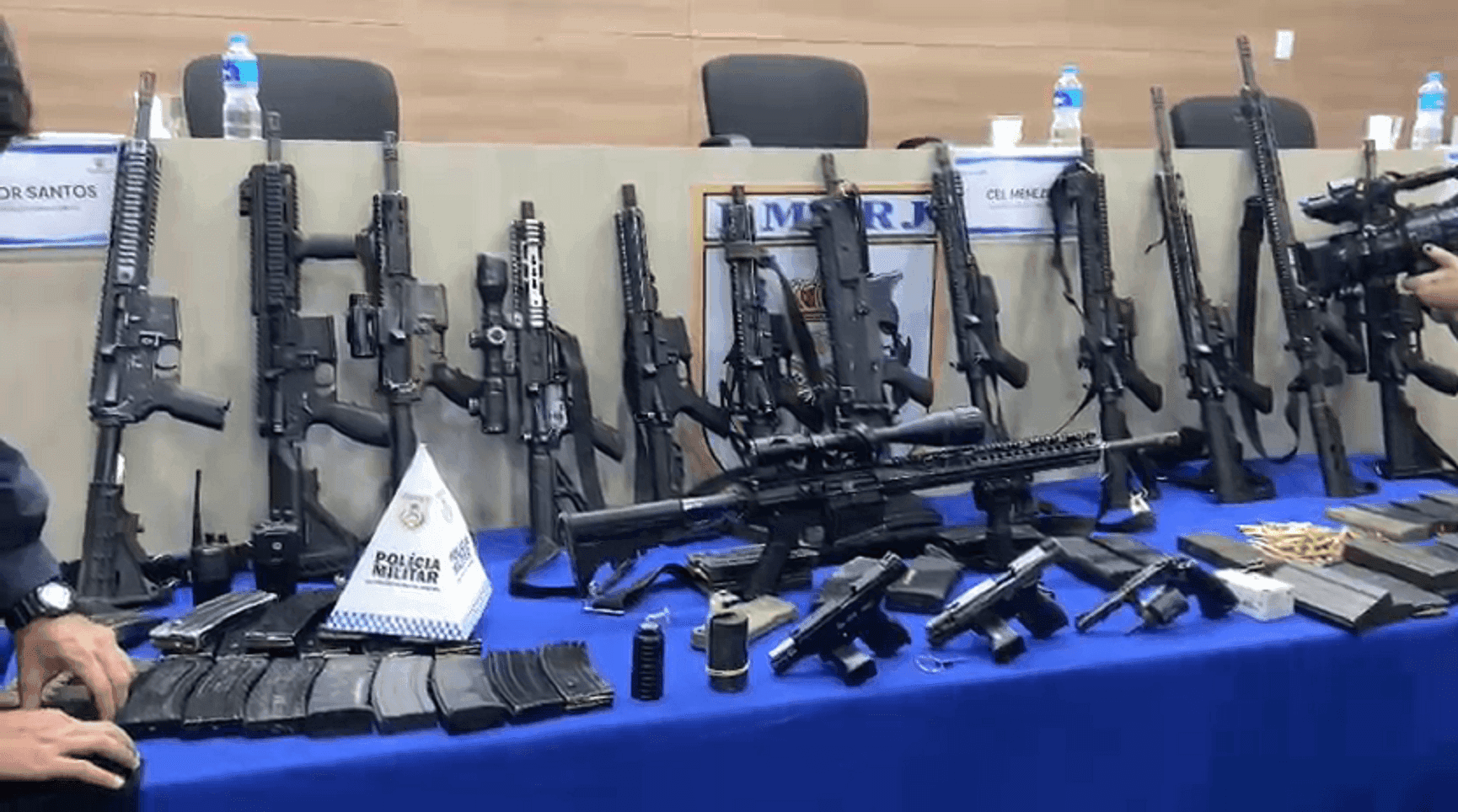 Armamento pesado apreendido em operação na região da Colônia, na Taquara