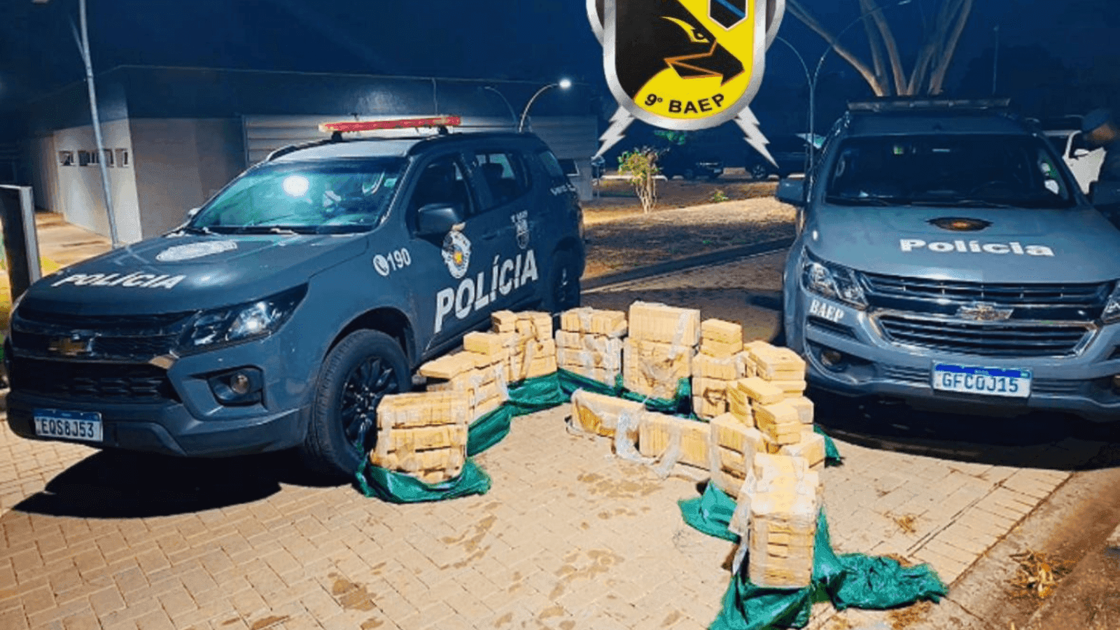 A droga estava escondida na carroceria de um caminhão