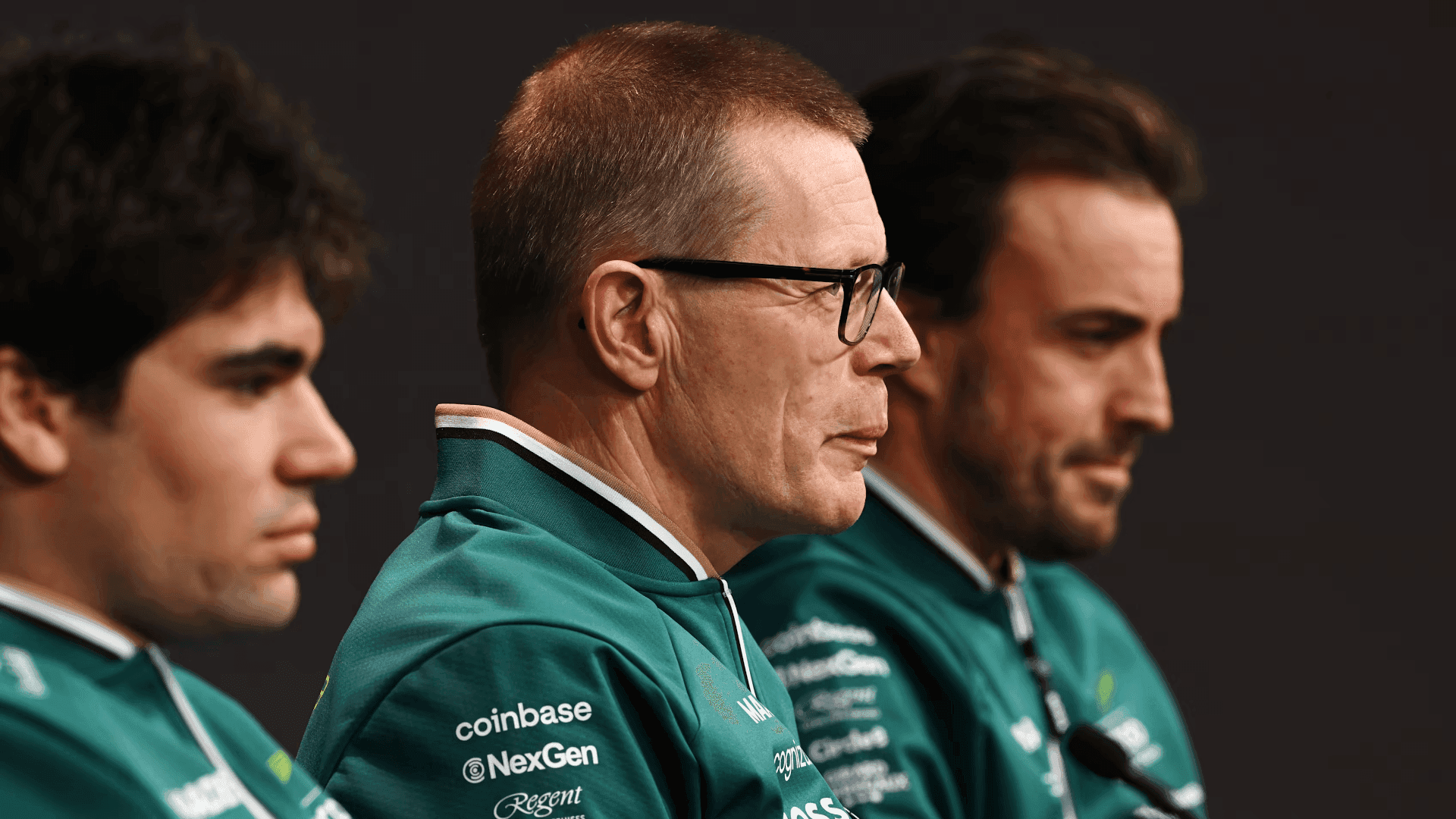 Aston Martin nega planos de aposentadoria de Fernando Alonso após 2026