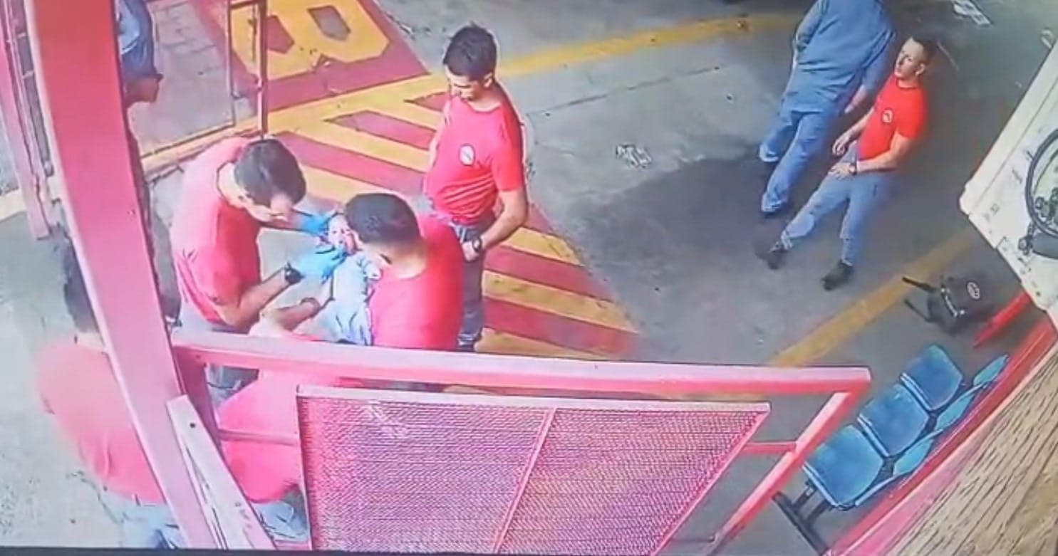 Bombeiros socorreram bebê pelo mesmo motivo na quarta-feira (15)