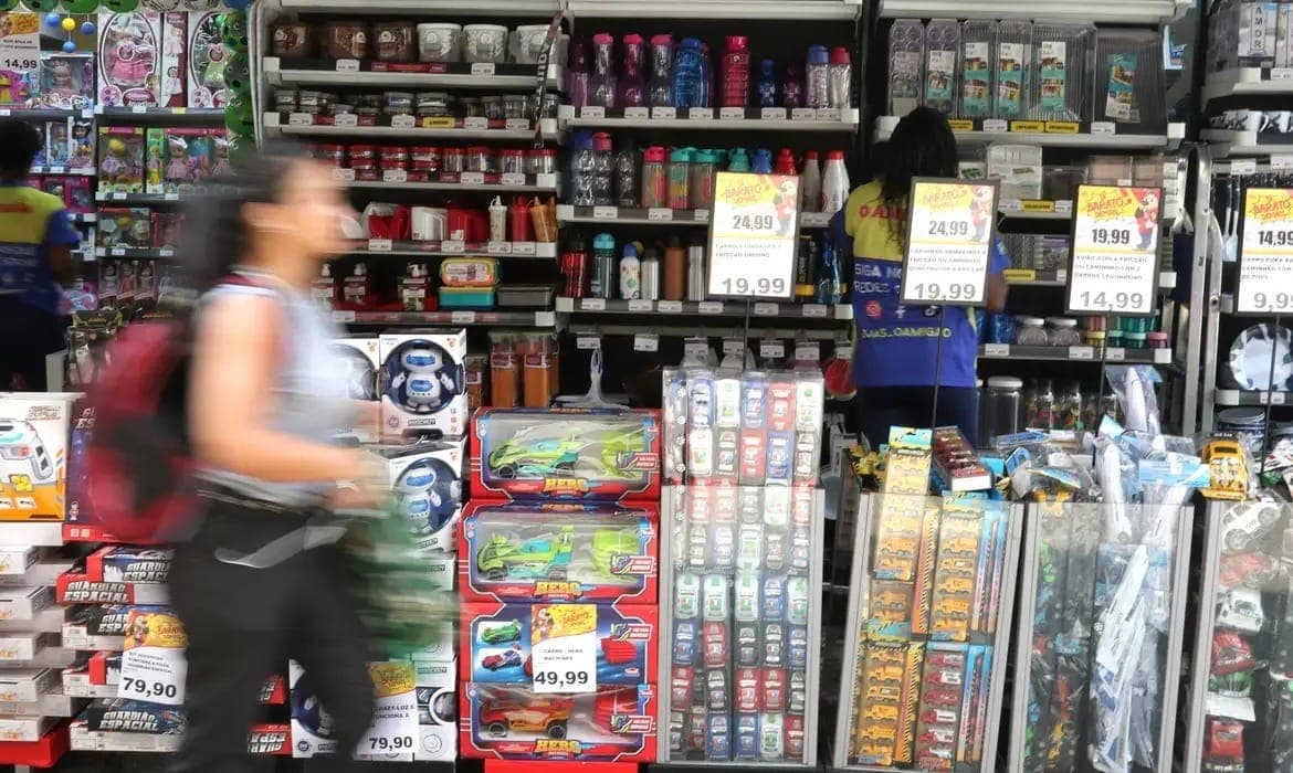 O setor de equipamentos e material para escritório, informática e comunicação teve alta de 4,9%
