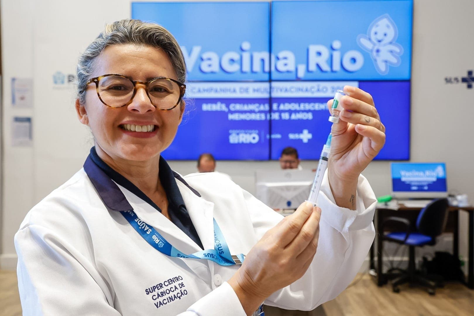 Até o fim do ano, a meta da Prefeitura é atingir 21 mil doses de implantes aplicados
