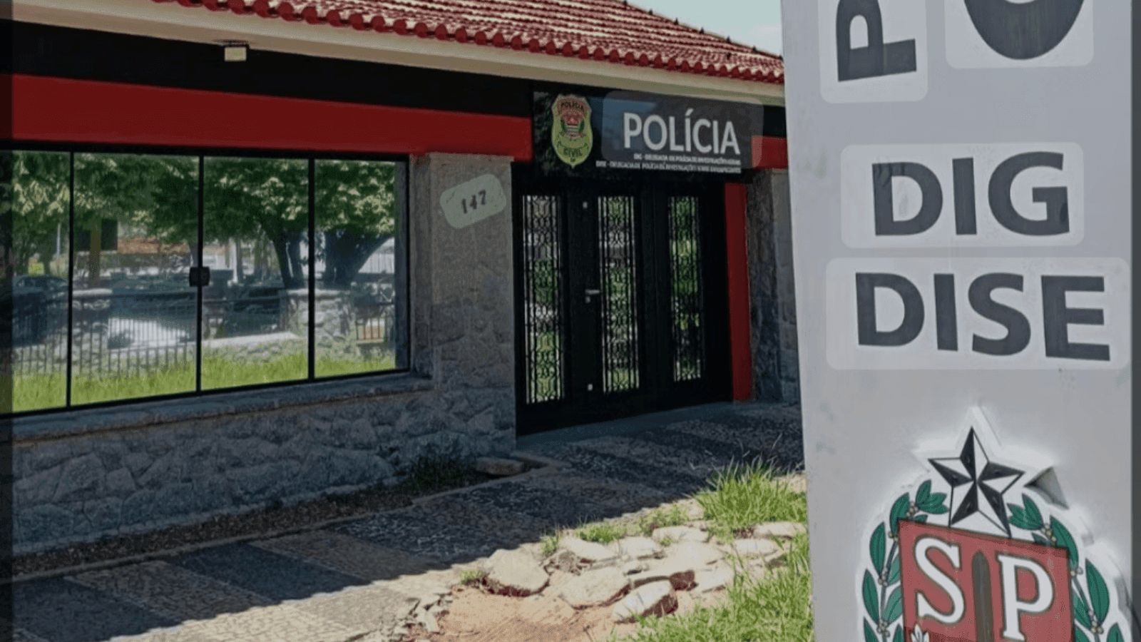 O indivíduo foi encaminhado para a delegacia da cidade