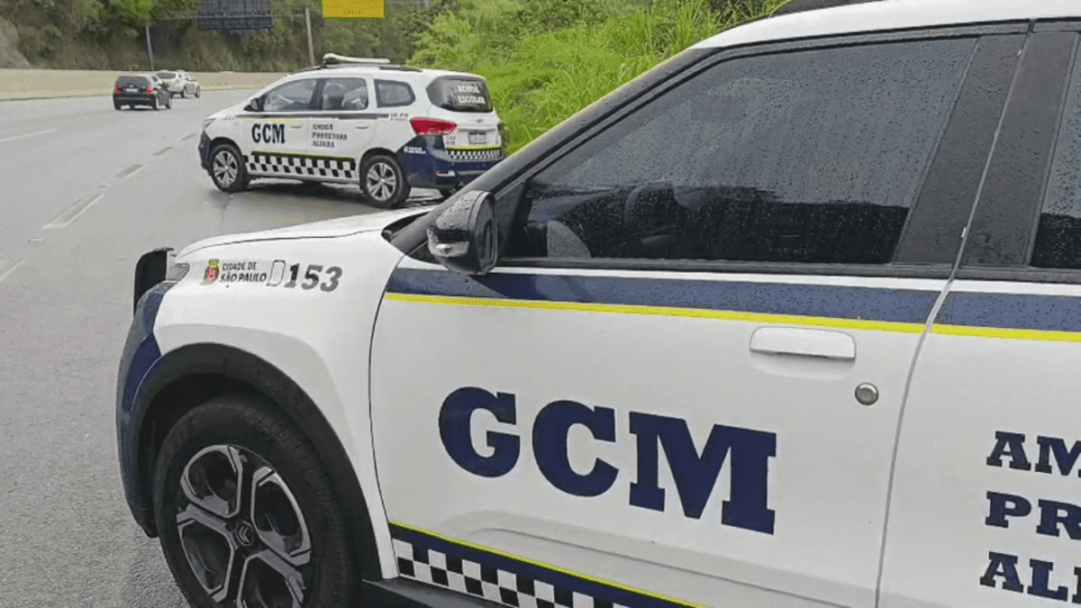 Tentativa de roubo de moto de luxo termina com bandido preso