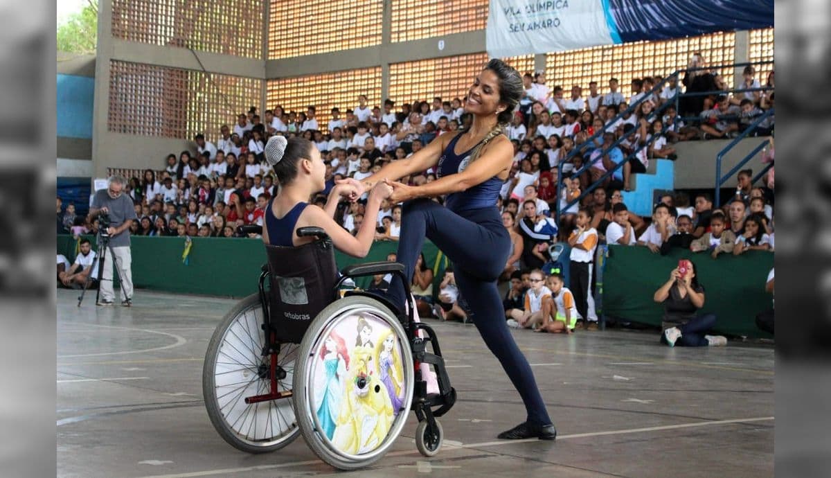 Projeto de esporte nas escolas do complexo da maré