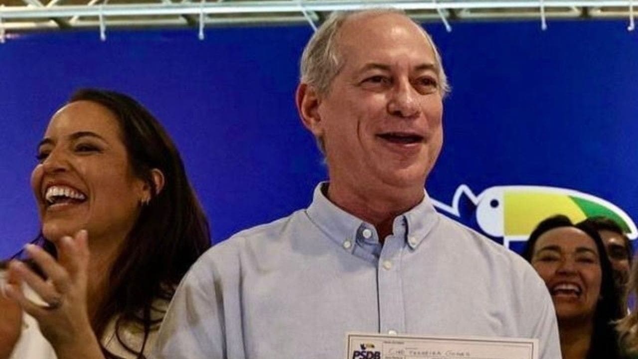 Ciro Gomes durante evento no PSDB