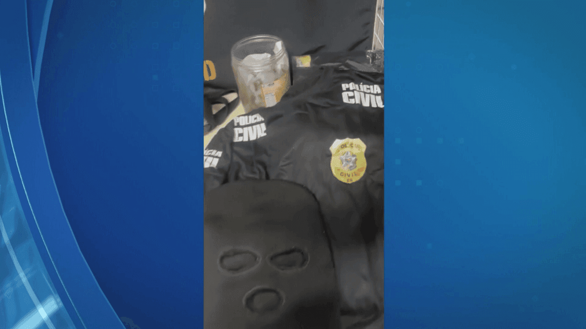 Costureira do crime é presa por fornecer fardas da Polícia Civil para facção no ES
