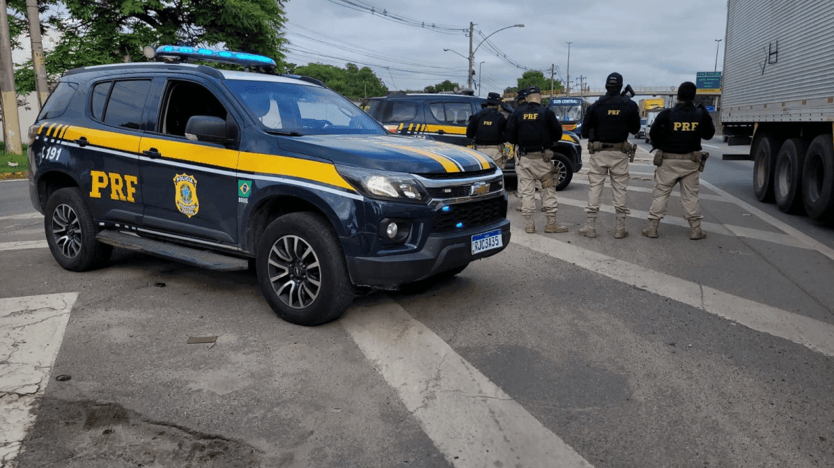 A PRF negou informações que circulam nas redes sociais de que a Ponte Rio-Niterói estaria fechada devido à escalada de violência em diferentes municípios fluminenses.