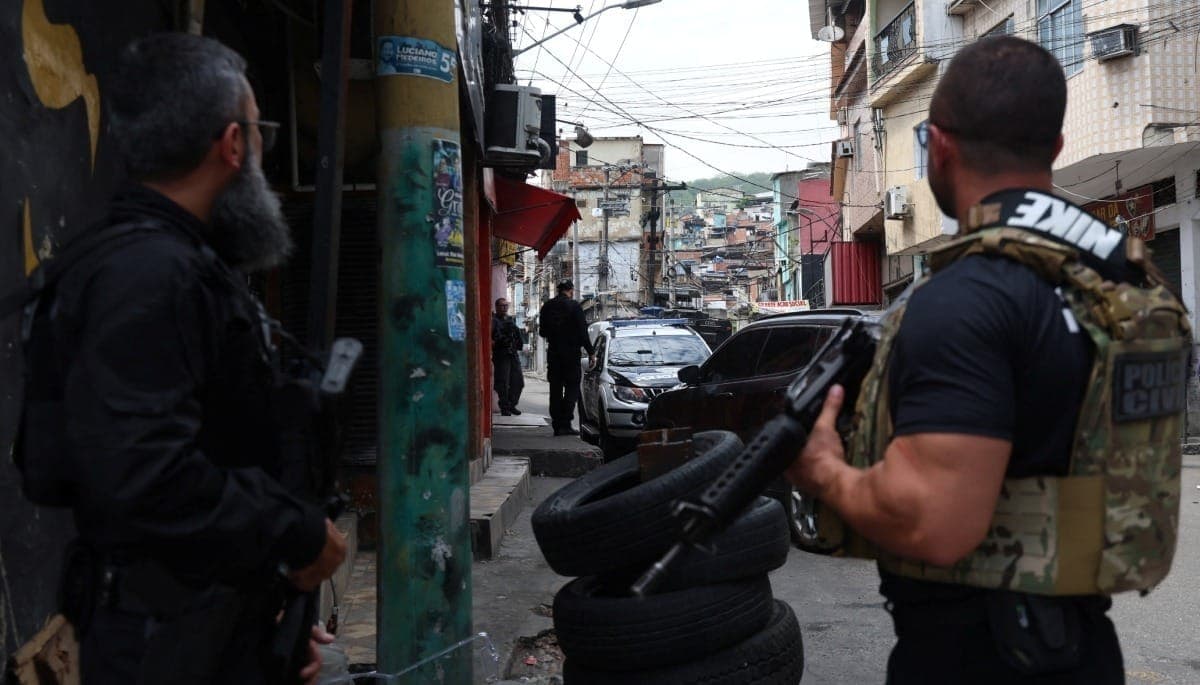 Polícia faz megaoperação contra o Comando Vermelho no Rio de Janeiro