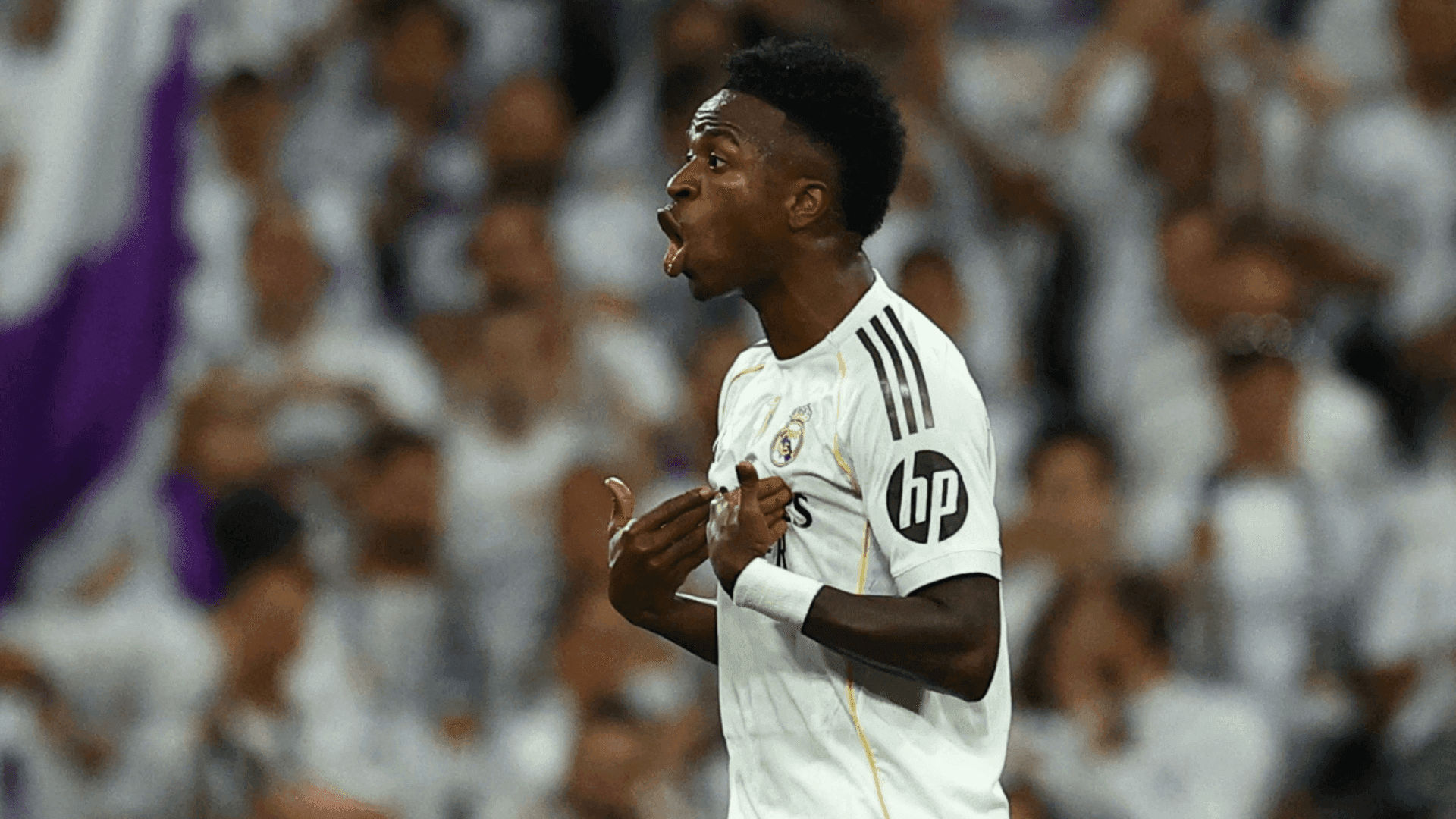 Reação de Vinicius Jr. ao ser substituído no clássico entre Real Madrid e Barcelona