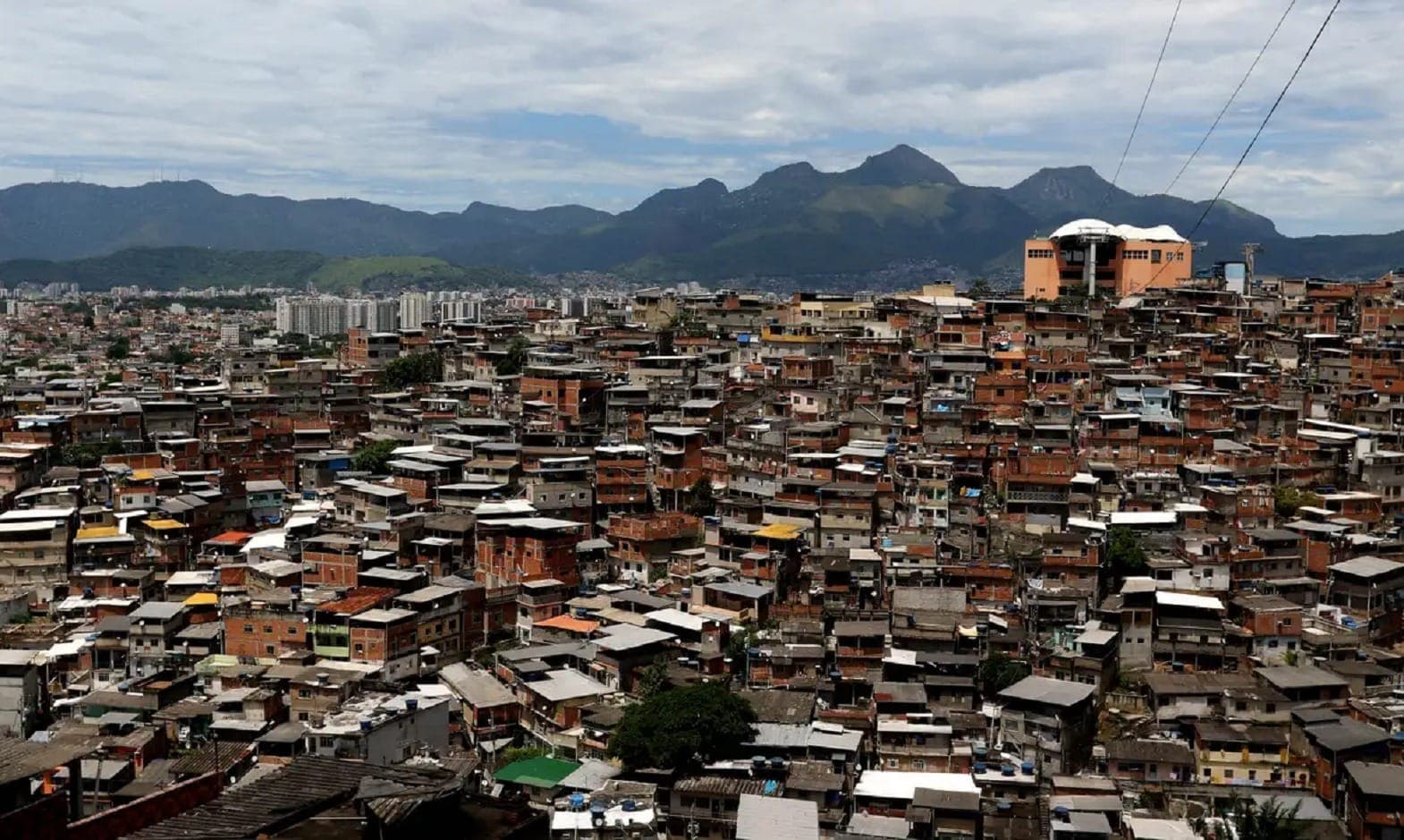 Complexos do Alemão e da Penha, na zona norte carioca