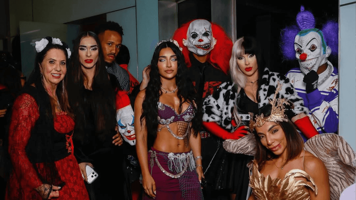 Famosos curtem o Halloween com Virgínia e Vini Jr em Madrid