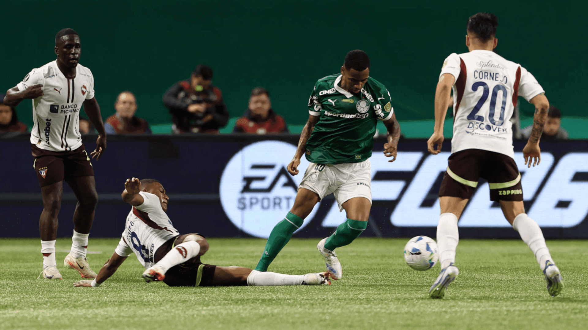 Garoto da base decide, elimina a LDU e se firma nos planos de Abel para a final em Lima contra o Flamengo