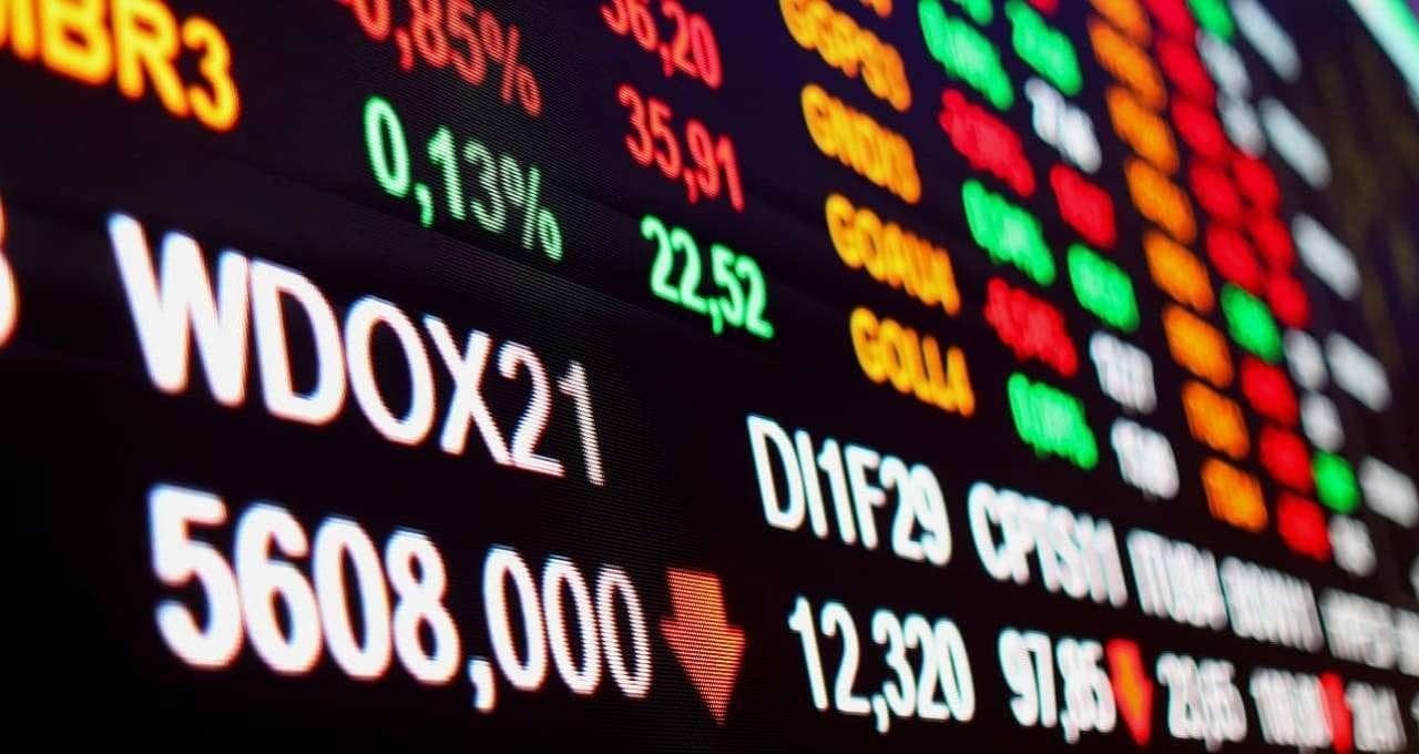 Ibovespa segue em alta e bate novo recorde histórico do país
