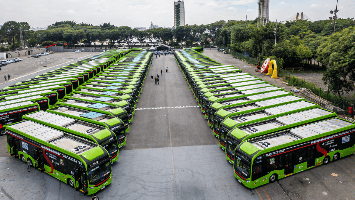 Cidade de São Paulo alcança marca de mil ônibus elétricos em circulação