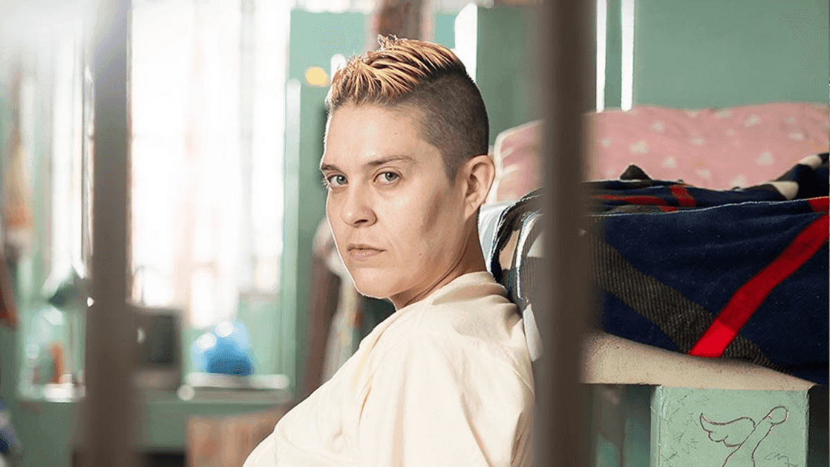 Letícia Rodrigues interpreta Sandrão em Tremembé