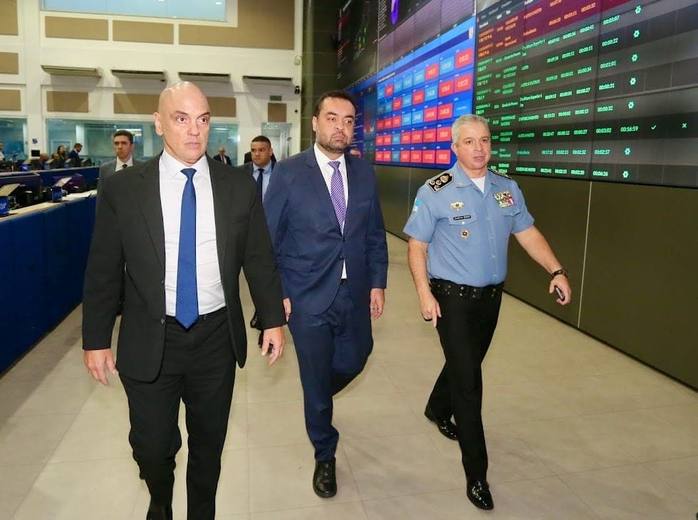 Ministro Alexandre de Moraes, do STF, e governador do Rio de Janeiro, Cláudio Castro, se reúnem nesta segunda (03)