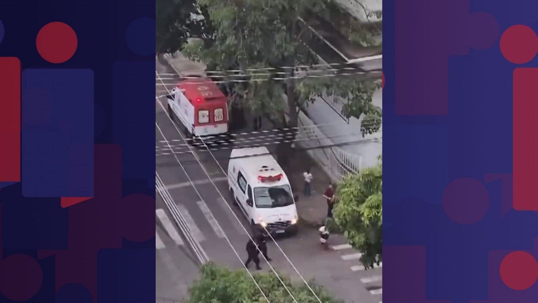 Ambulâncias no local socorrendo os feridos pelas abelhas