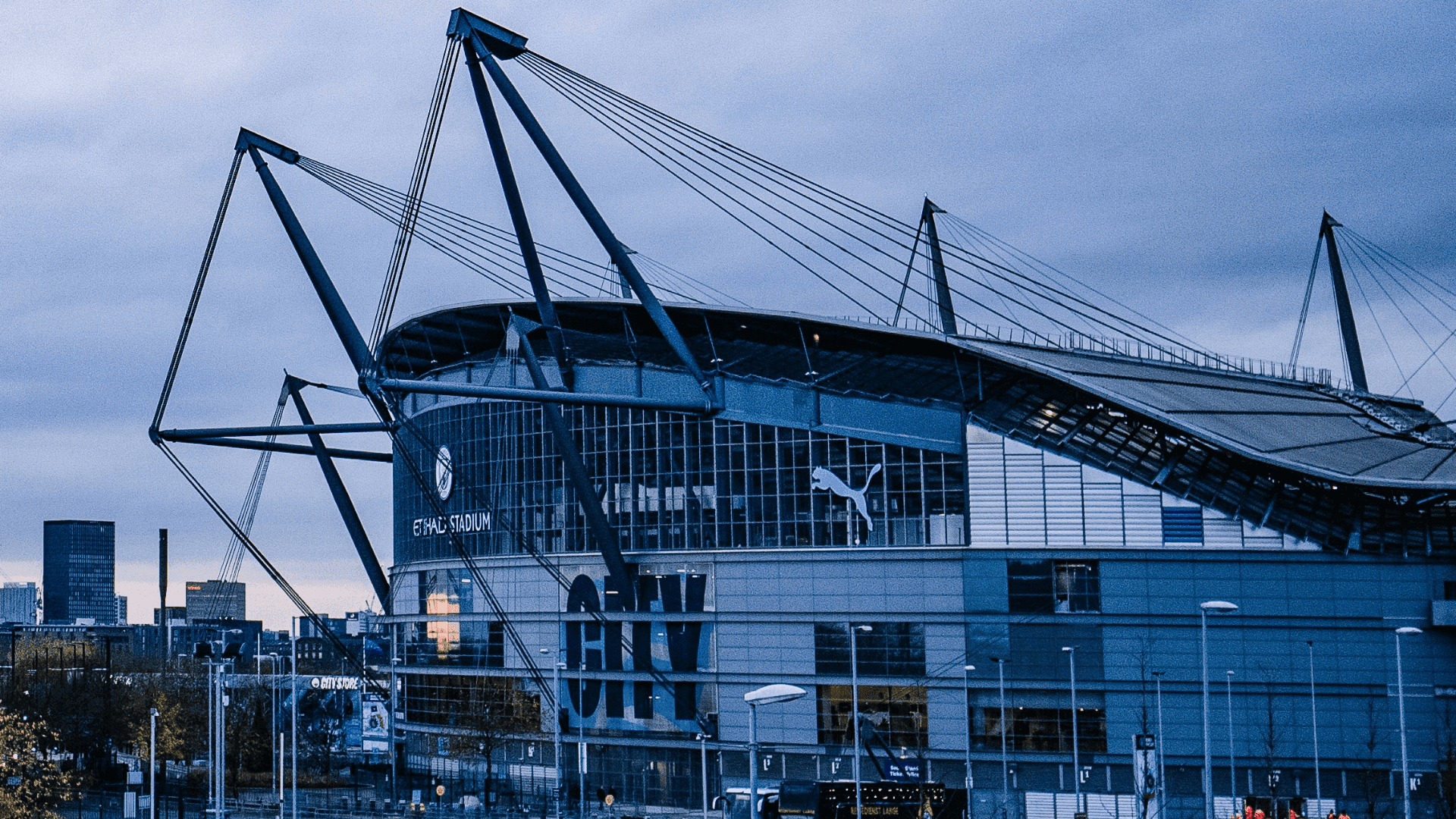 Etiahad Stadium receberá neste domingo (9) o jogaço da Premier League entre Manchester City e Liverpool