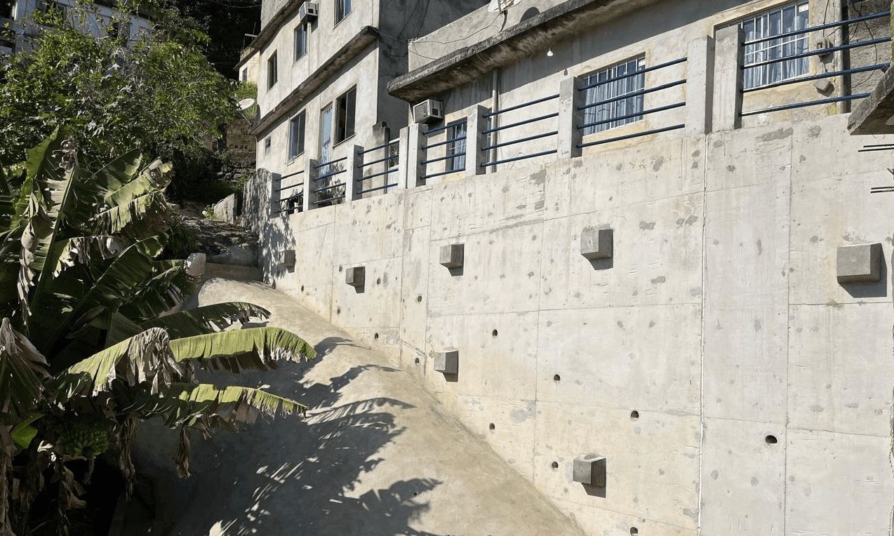 Segundo a Prefeitura, as obras tem o intuito de garantir mais segurança e estabilidade para moradores