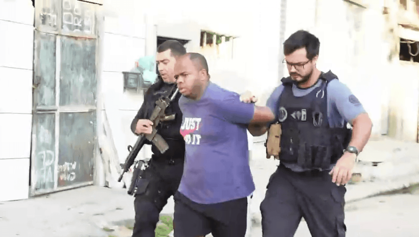 suspeito de participação no assassinato do policial civil José Carlos Queiroz Vianna