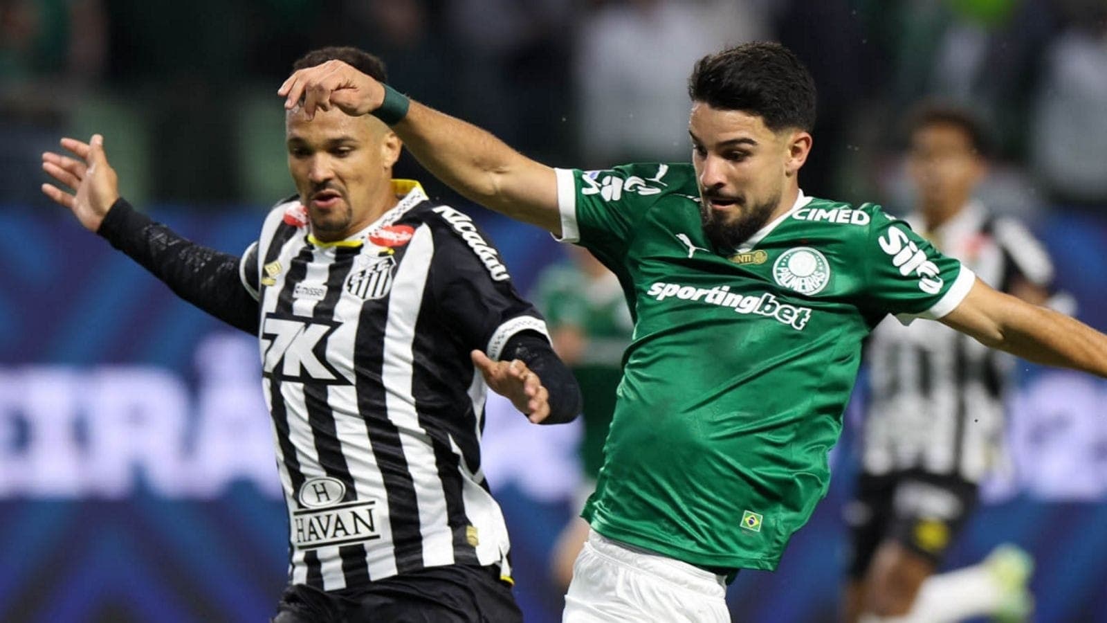 Zé Ivaldo, do Santos, e Flaco López, do Palmeiras