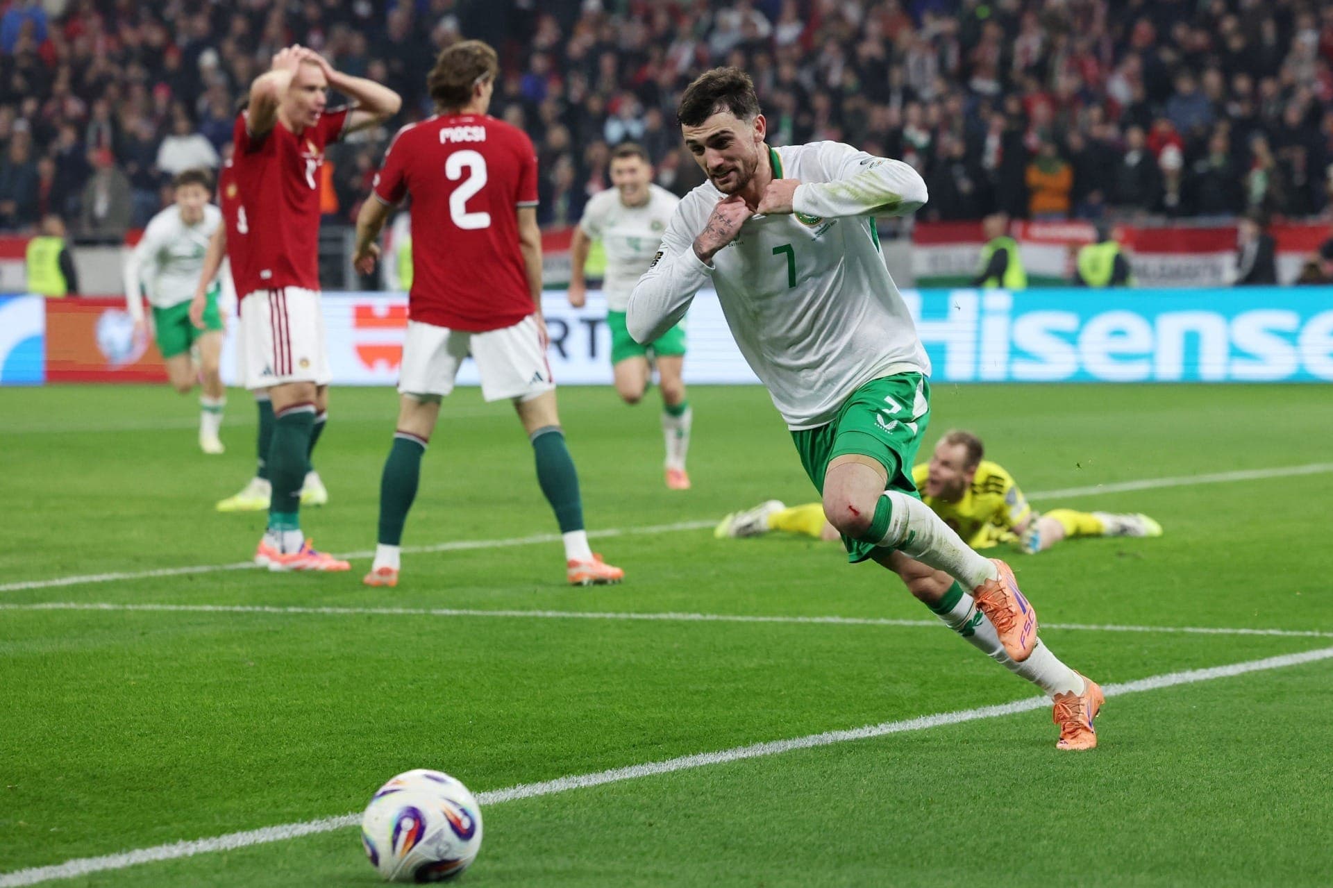 Troy Parrot marca aos 50 minutos do segundo tempo e garante a Irlanda na repescagem para a Copa