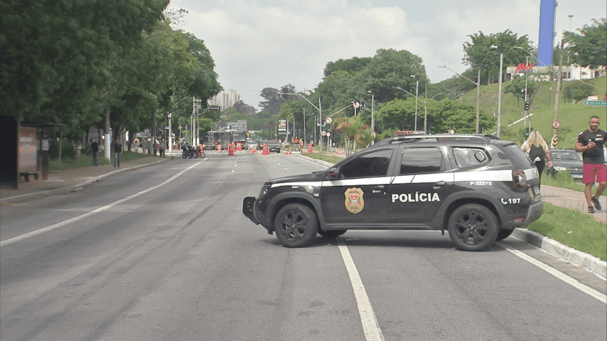 Perseguição termina com suspeito morto na Zona Oeste de São Paulo