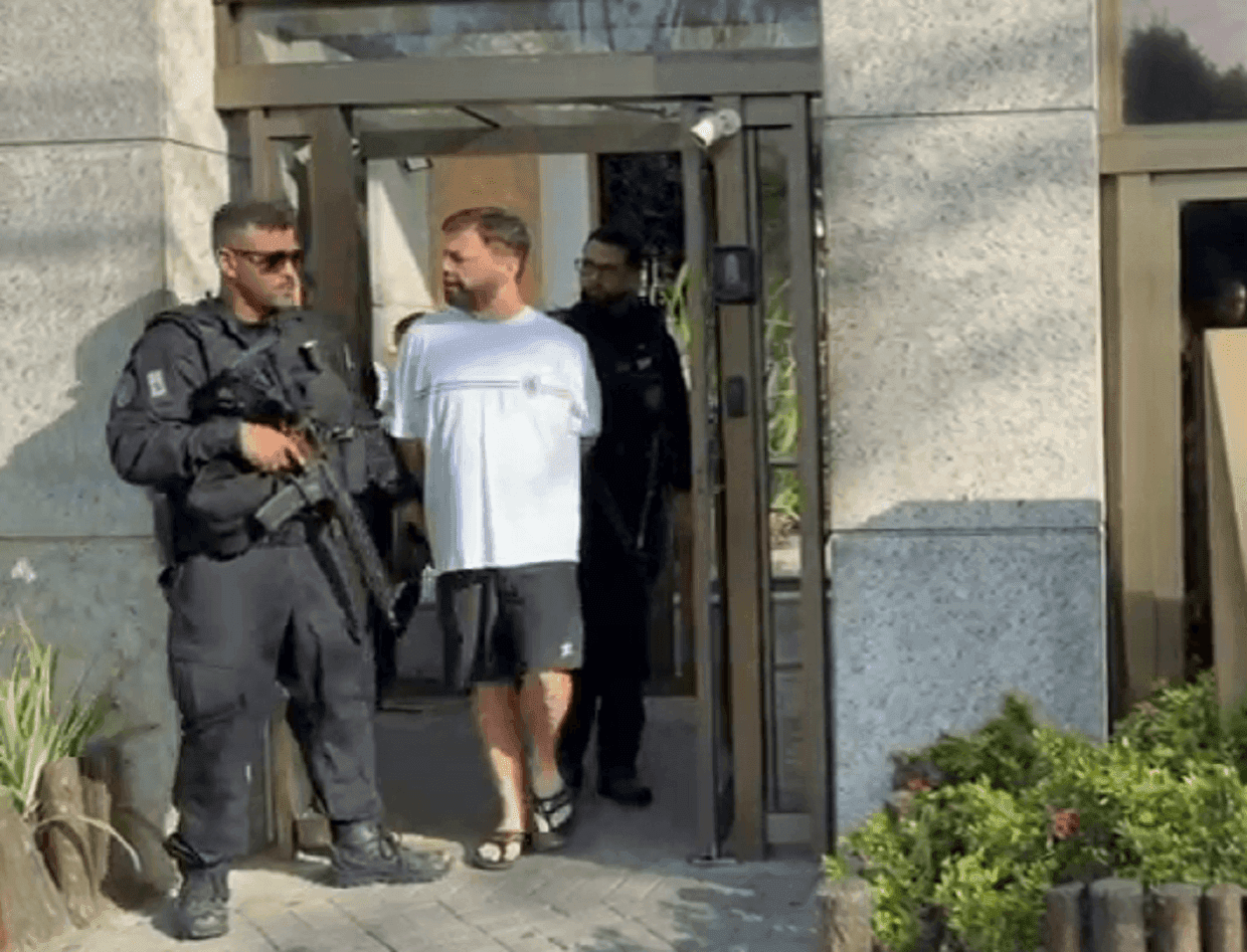 Entre os principais alvos está o homem apontado como “Mentor de Barricadas”