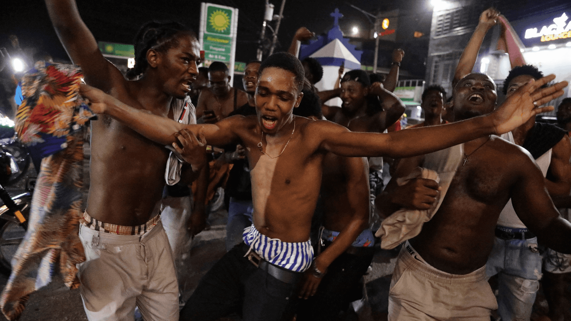 Povo haitiano toma as ruas para comemorar a vaga na Copa do Mundo de 2026