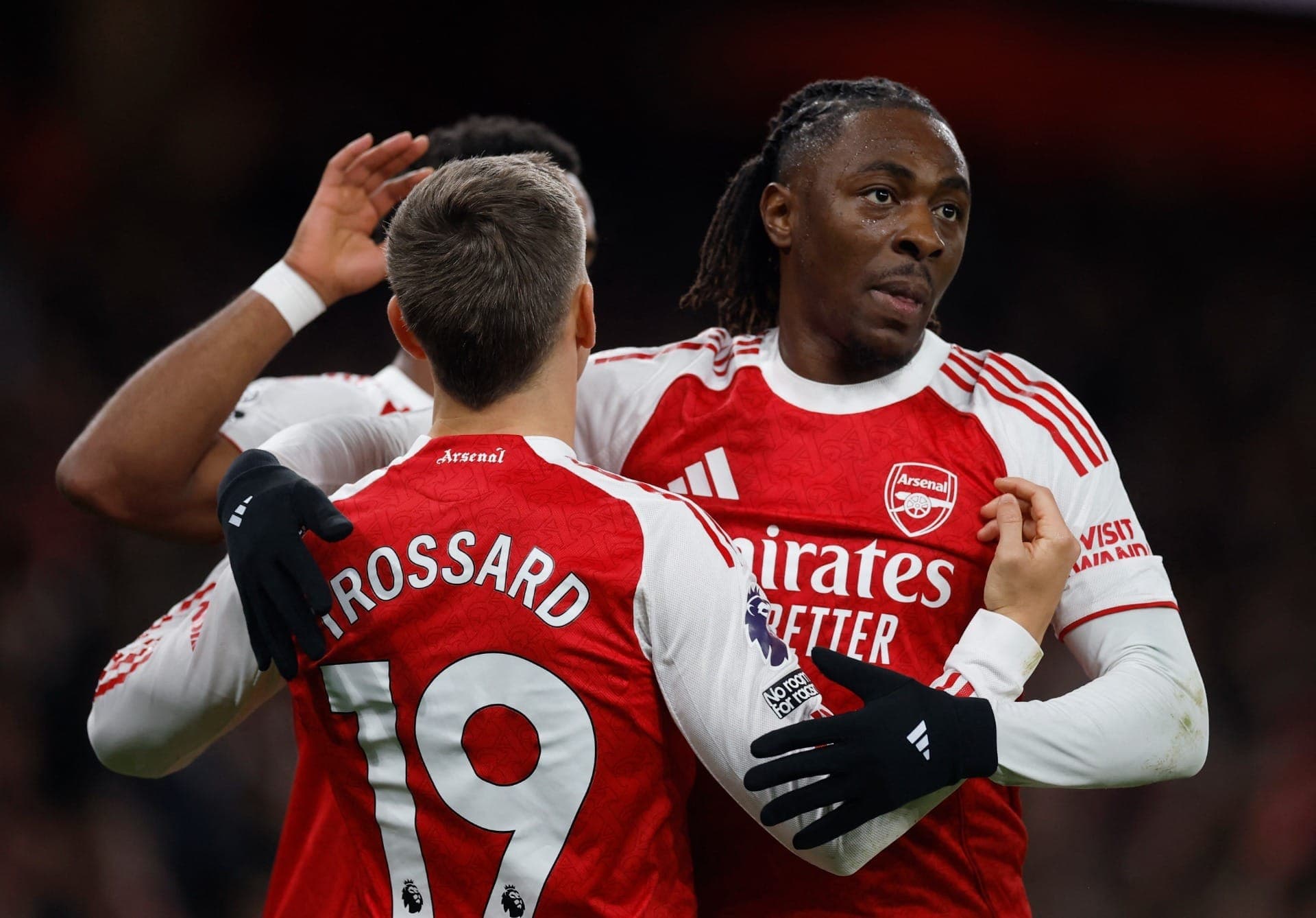Eze marcou um hat-trick no clássico entre Arsenal e Tottenham