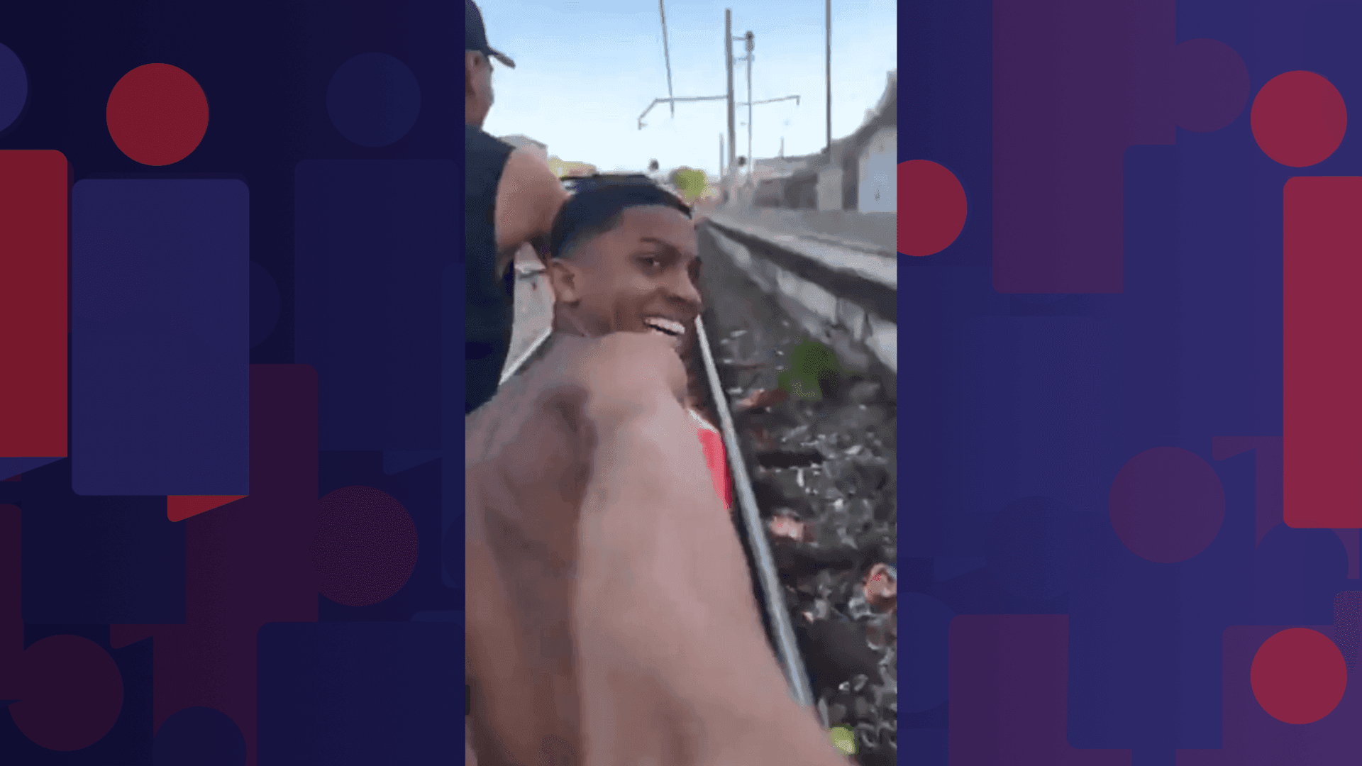 Na ocasião, dois jovens se filmaram andando de quadriciclo na linha do trem, na estação Vila Rosali