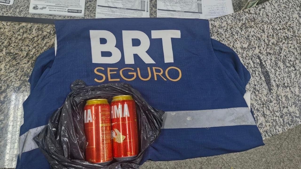 Segundo o Boletim de Ocorrência da Polícia Civil, o homem estava visivelmente embriagado, não apresentou documentação do veículo e ainda foram encontradas duas latas de cerveja com o infrator.