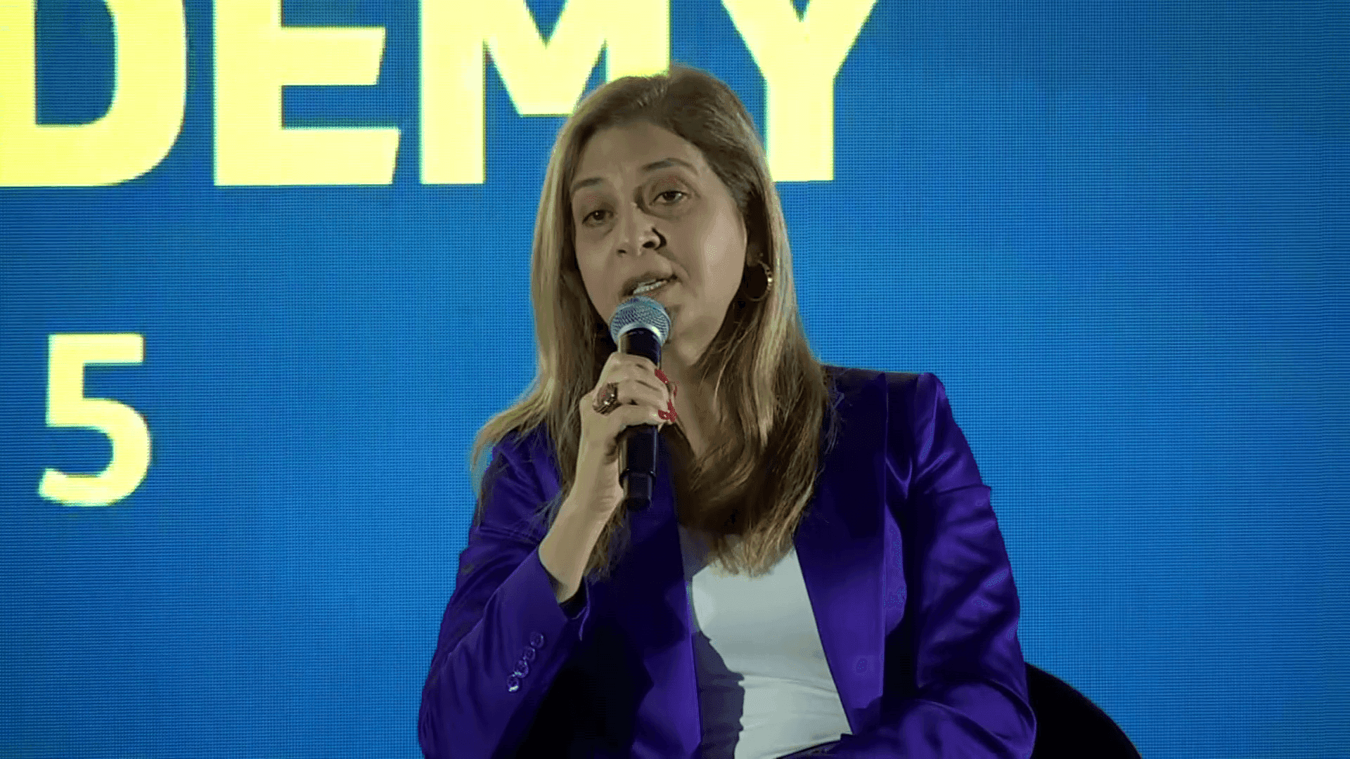 Leila Pereira, presidente do Palmeiras, no Summit CBF Academy