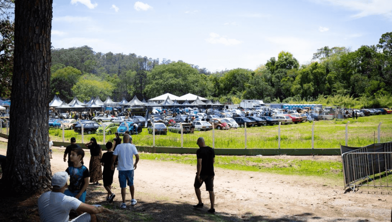 No domingo, o evento recebe ainda um Encontro de Carros e Motos Antigos e Retrô
