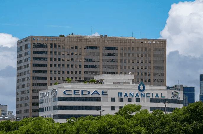 O acordo assinado no início de outubro prevê a responsabilização da Cedae pelos erros nos índices de cobertura de água e esgoto