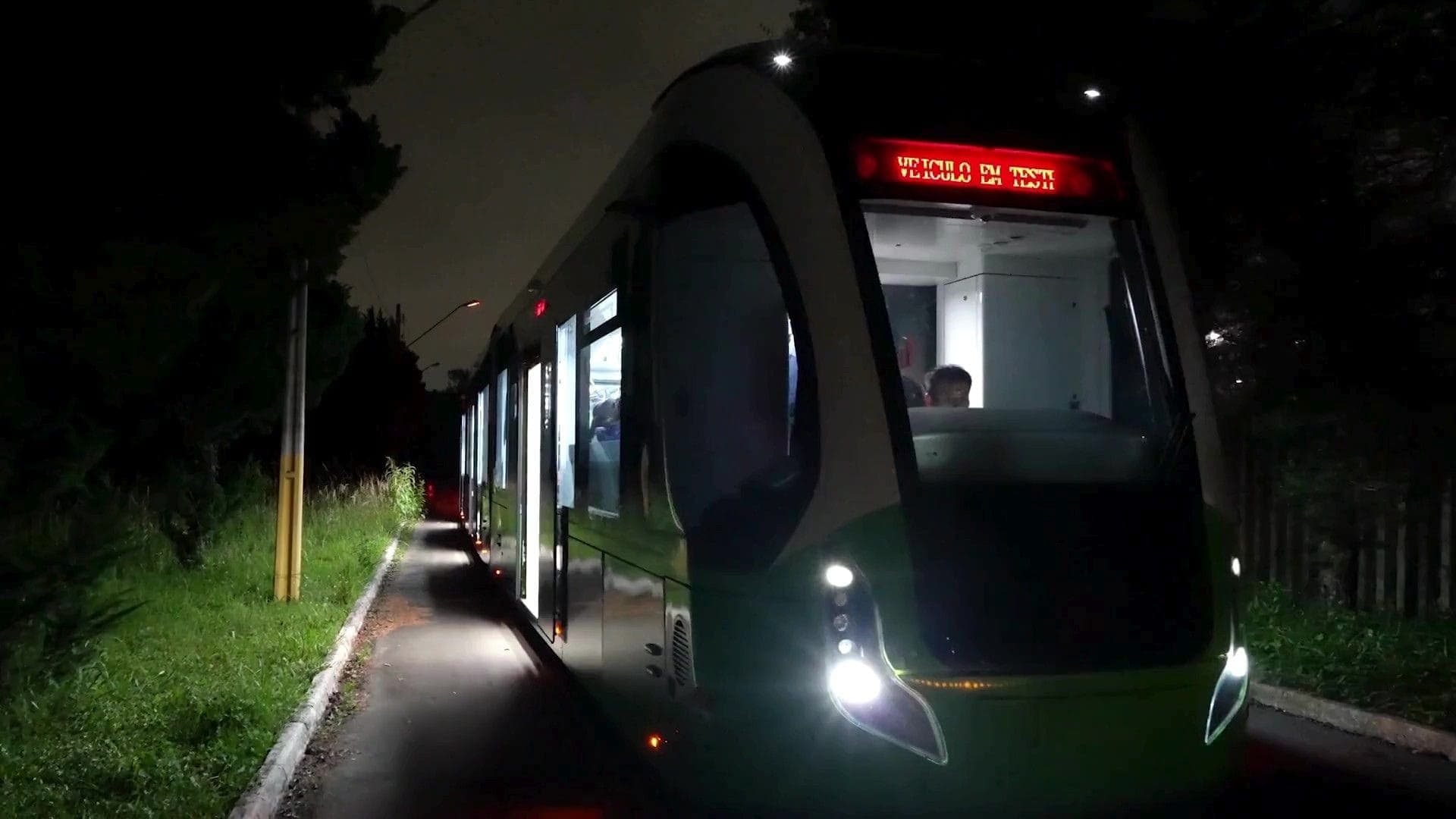 Bonde Urbano Digital chega a Piraquara para fase final de testes e deve começar a transportar passageiros em dezembro
