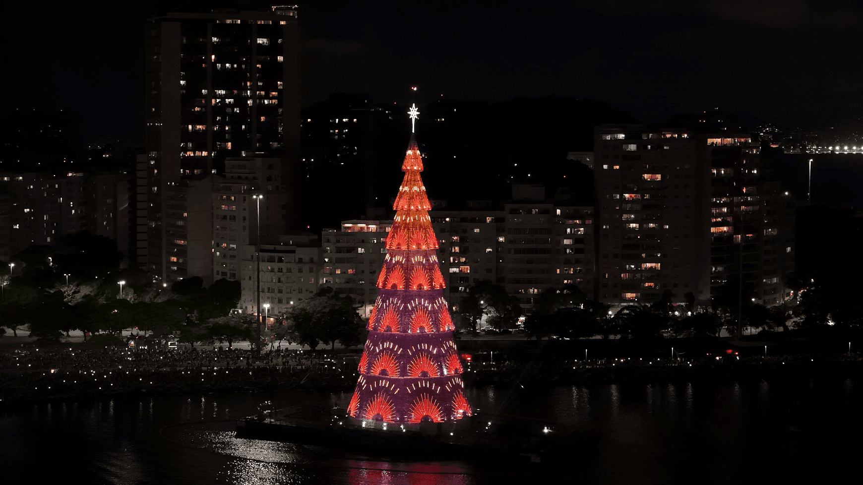 Inauguração da árvore de natal na Enseada de Botafogo