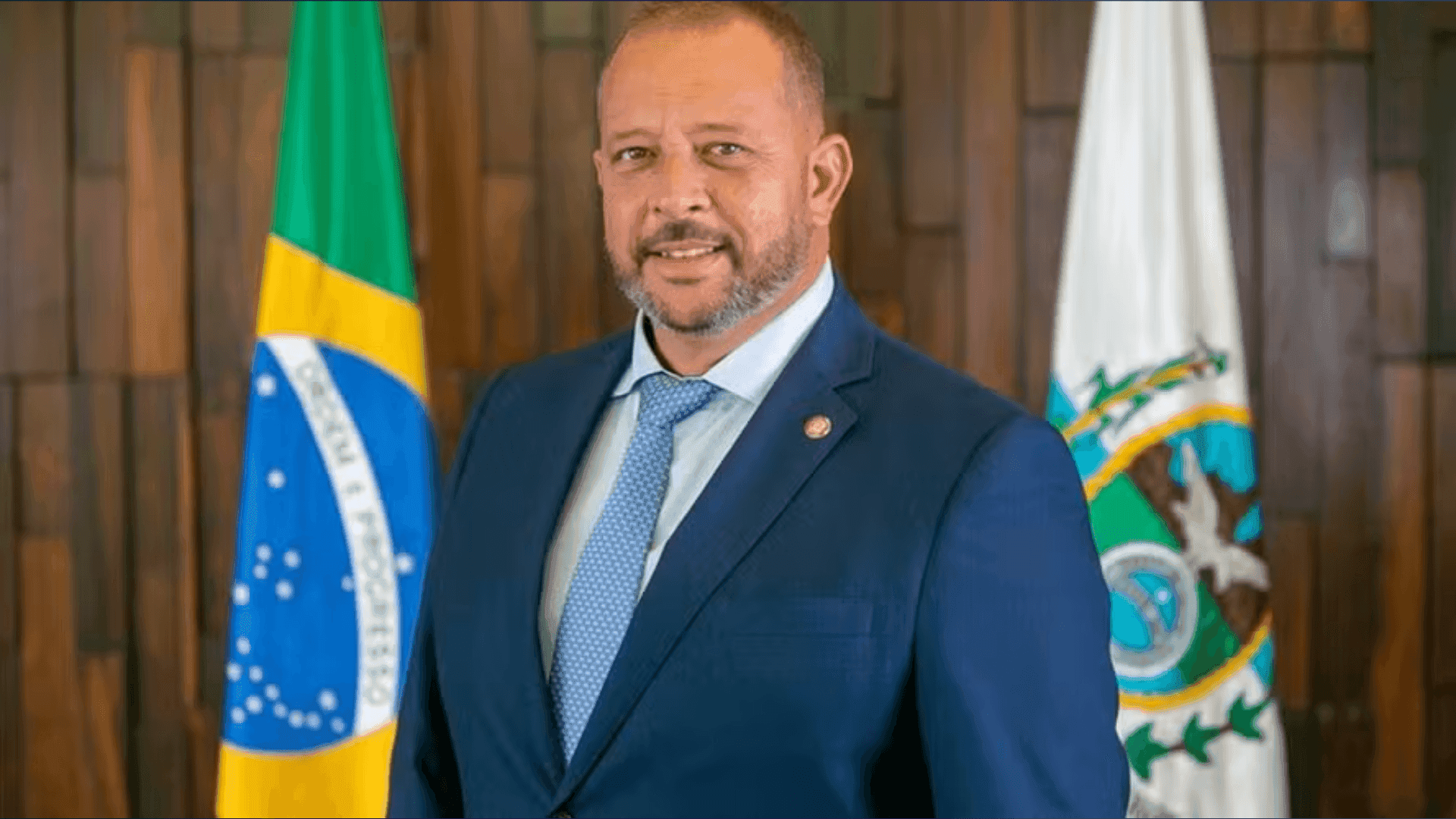 O deputado estadual Guilherme Delaroli preside a sessão da Assembleia Legislativa do Rio na tarde desta quarta-feira