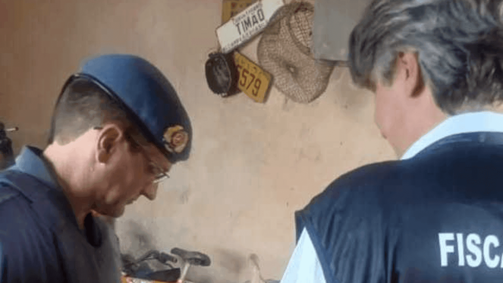 Sete veículos foram vistoriados durante os trabalhos